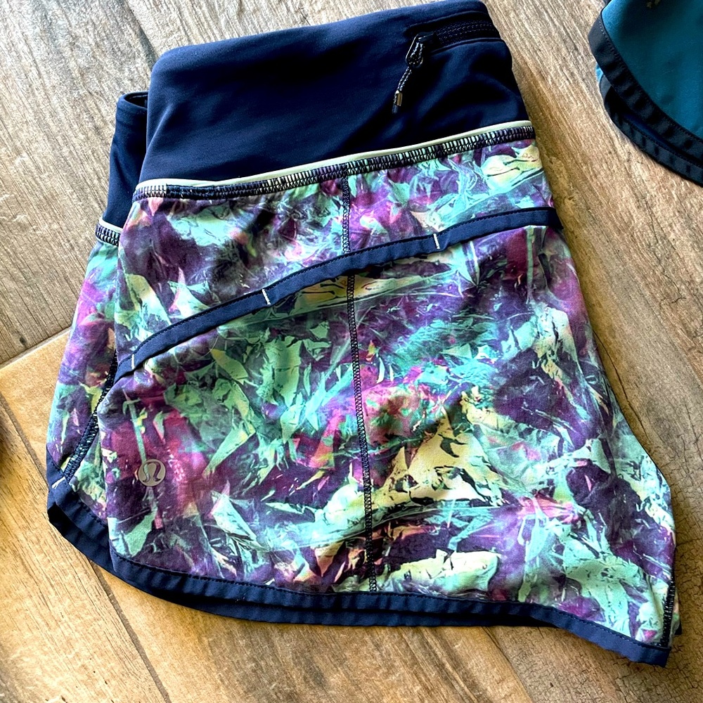 Lululemon Running Shorts- Size 6